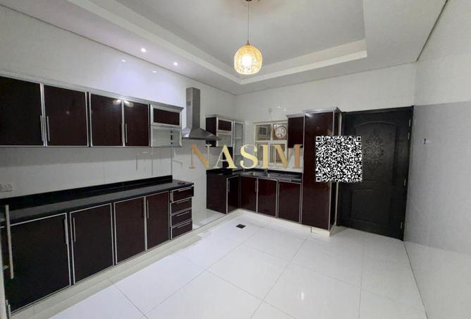 72722260 - Property Image 3