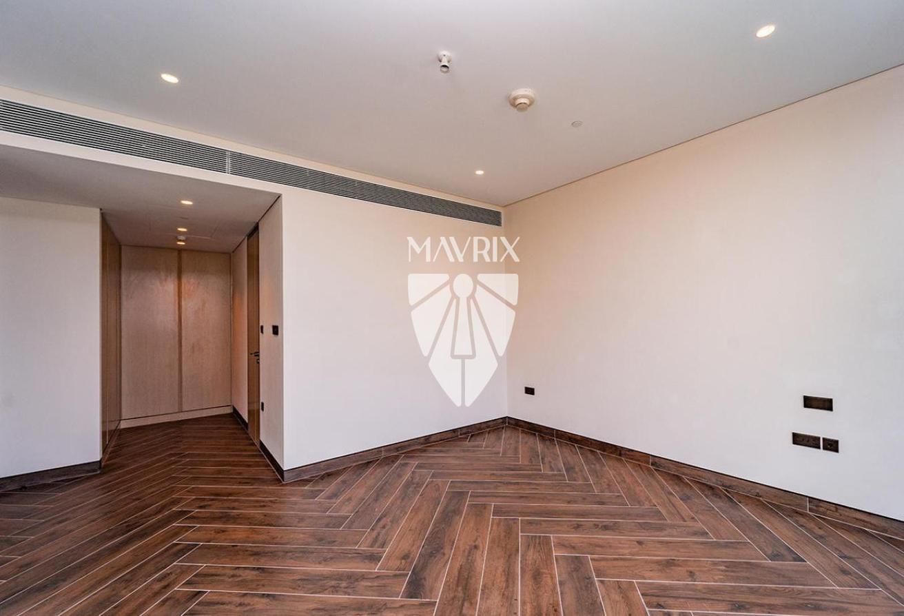 Zaabeel View | Semi Furnished | Available October photo 10