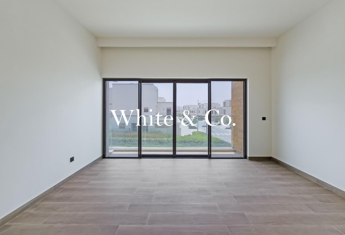On the Lagoon | Single Row | 6 BR + Maids photo 21