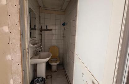 Shop - Studio - 1 Bathroom for rent in Al Karama - Dubai Shop - Studio - 1 Bathroom for rent in Al Karama - Dubai