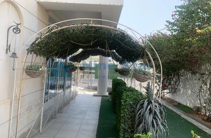 Villa - 5 - 5 for rent in Al Jafiliya - Bur Dubai - Dubai