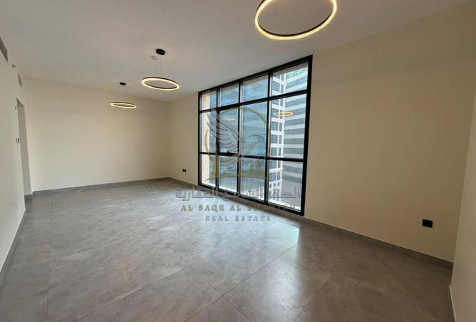 145052102 - Property Main Image