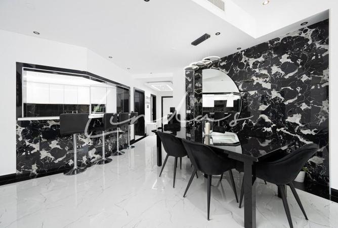 78992025 - Property Image 2