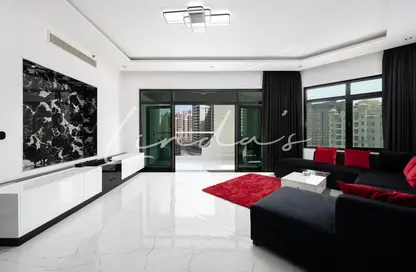 Apartment - 3 Bedrooms - 4 Bathrooms for rent in Al Habool - Shoreline Apartments - Palm Jumeirah - Dubai