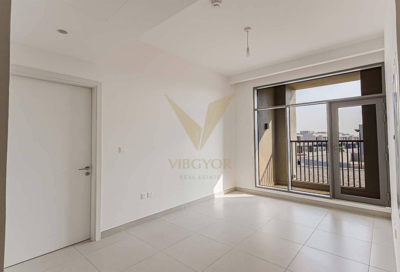 5BR + MAID VILLA | SINGLE ROW | NEAR AMENITIES photo 6