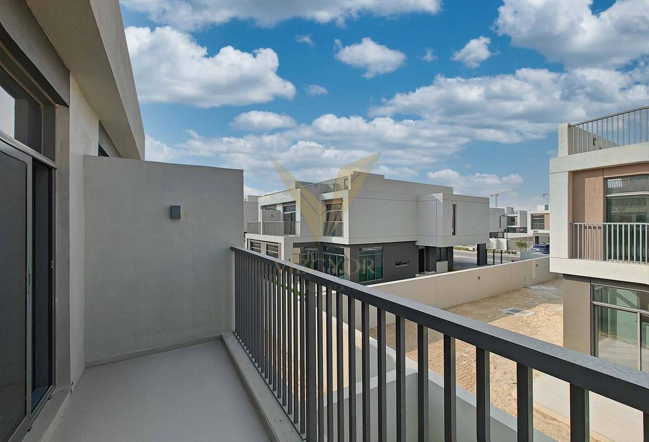 5BR + MAID VILLA | SINGLE ROW | NEAR AMENITIES photo 26