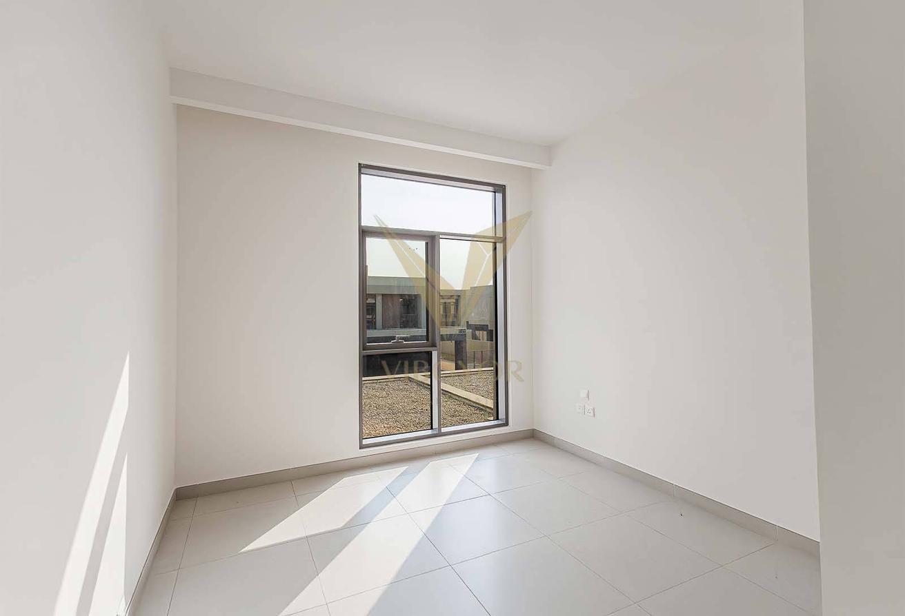 5BR + MAID VILLA | SINGLE ROW | NEAR AMENITIES photo 5