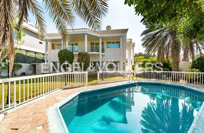 Villa - 4 Bedrooms - 4 Bathrooms for rent in Jumeirah 1 Villas - Jumeirah 1 - Jumeirah - Dubai
