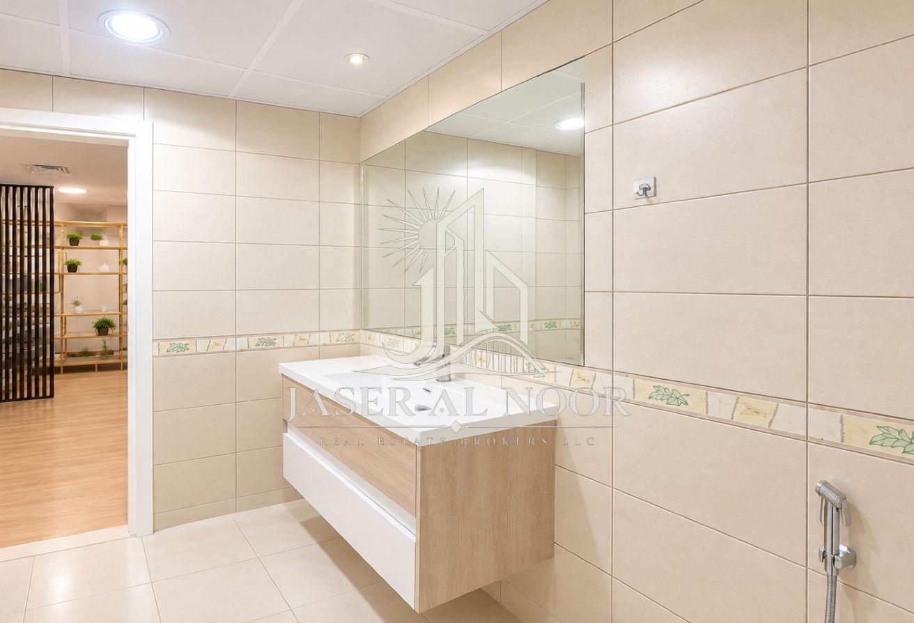 Furnished | Upgraded | Higher Floor | No Balcony photo 7