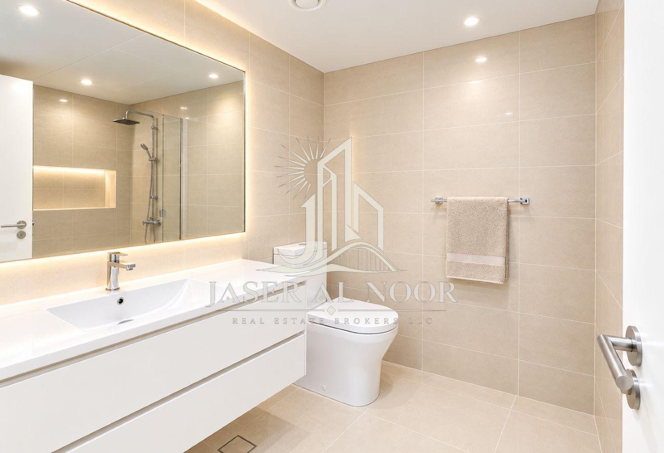 Furnished | Upgraded | Higher Floor | No Balcony photo 8