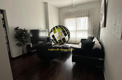 شقة - 2 غرف نوم - 2 حمامات للبيع في برج بارادايس ليك ب5 - ابراج بحيرة بارادايس - مدينة الإمارات - عجمان