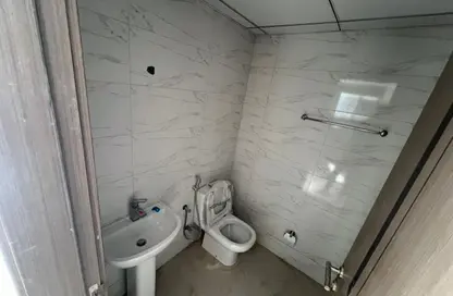 شقة - غرفة نوم - 2 حمامات للايجار في الجرف 3 - الجرف - عجمان وسط المدينة - عجمان