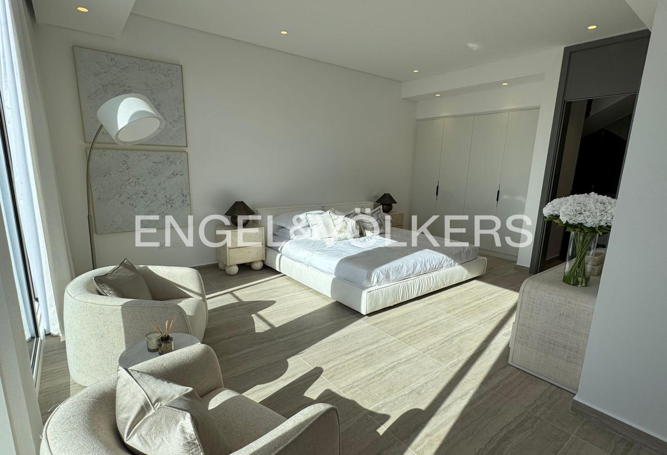 4 Bedroom | Park View | Premium photo 14