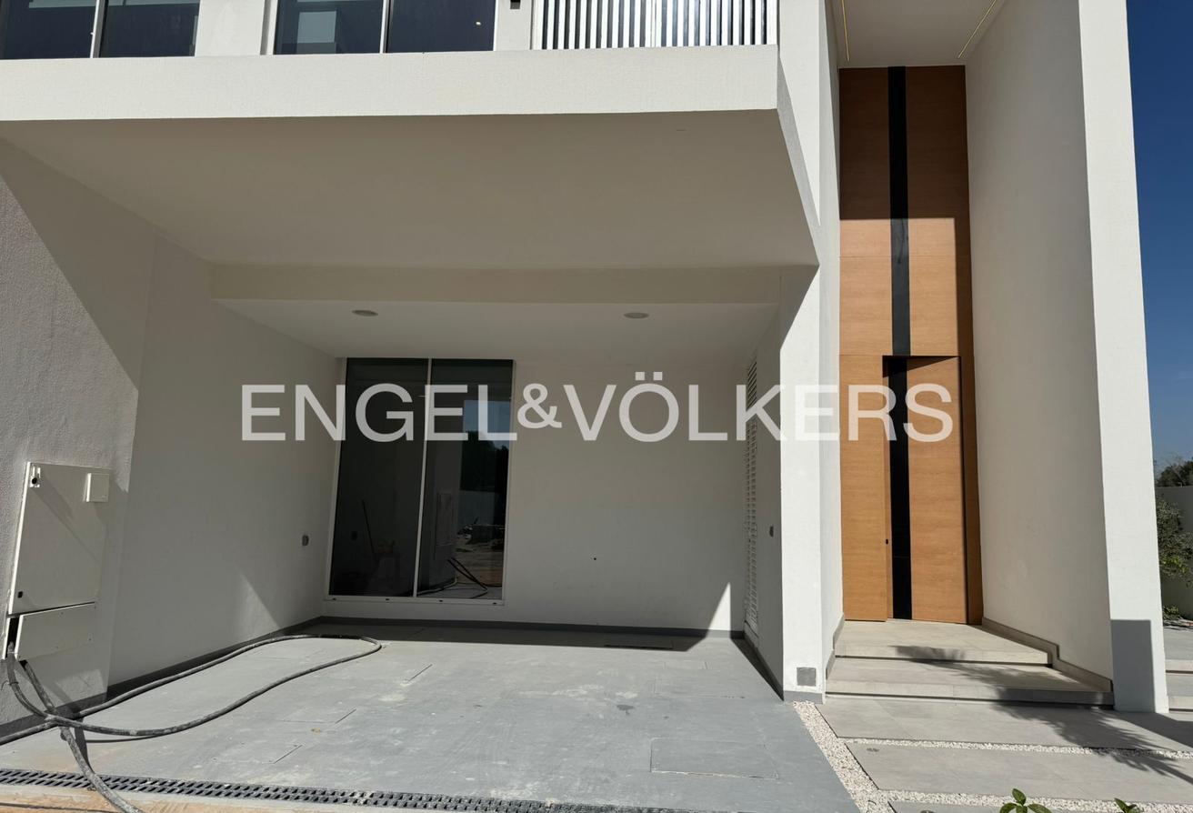 4 Bedroom | Park View | Premium photo 26