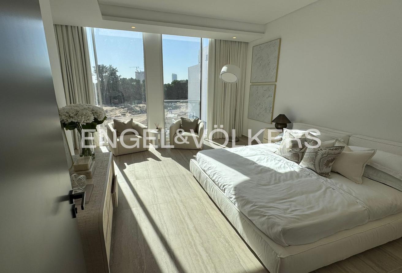 4 Bedroom | Park View | Premium photo 12