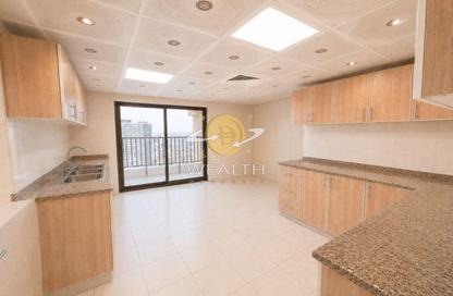 Apartment - 3 Bedrooms - 4 Bathrooms for rent in Al Marwa Towers - Cornich Al Buhaira - Sharjah