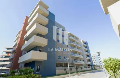 Apartment - 3 Bedrooms - 3 Bathrooms for rent in Tower 1 - Al Reef Downtown - Al Reef - Abu Dhabi