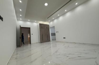 Apartment - Studio - 1 Bathroom for rent in Mohamed Bin Zayed Centre - Mohamed Bin Zayed City - Abu Dhabi