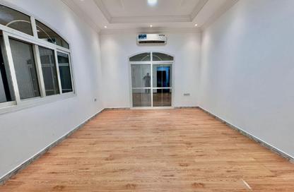 Apartment - Studio - 1 Bathroom for rent in Mohamed Bin Zayed Centre - Mohamed Bin Zayed City - Abu Dhabi Apartment - Studio - 1 Bathroom for rent in Mohamed Bin Zayed Centre - Mohamed Bin Zayed City - Abu Dhabi