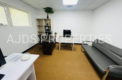Office Space - Studio - 1 Bathroom for rent in Al Rostamani Building - Port Saeed - Deira - Dubai