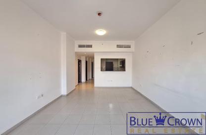 Apartment - 1 Bedroom - 3 Bathrooms for rent in Al Waleed 5 Building - Al Karama - Dubai