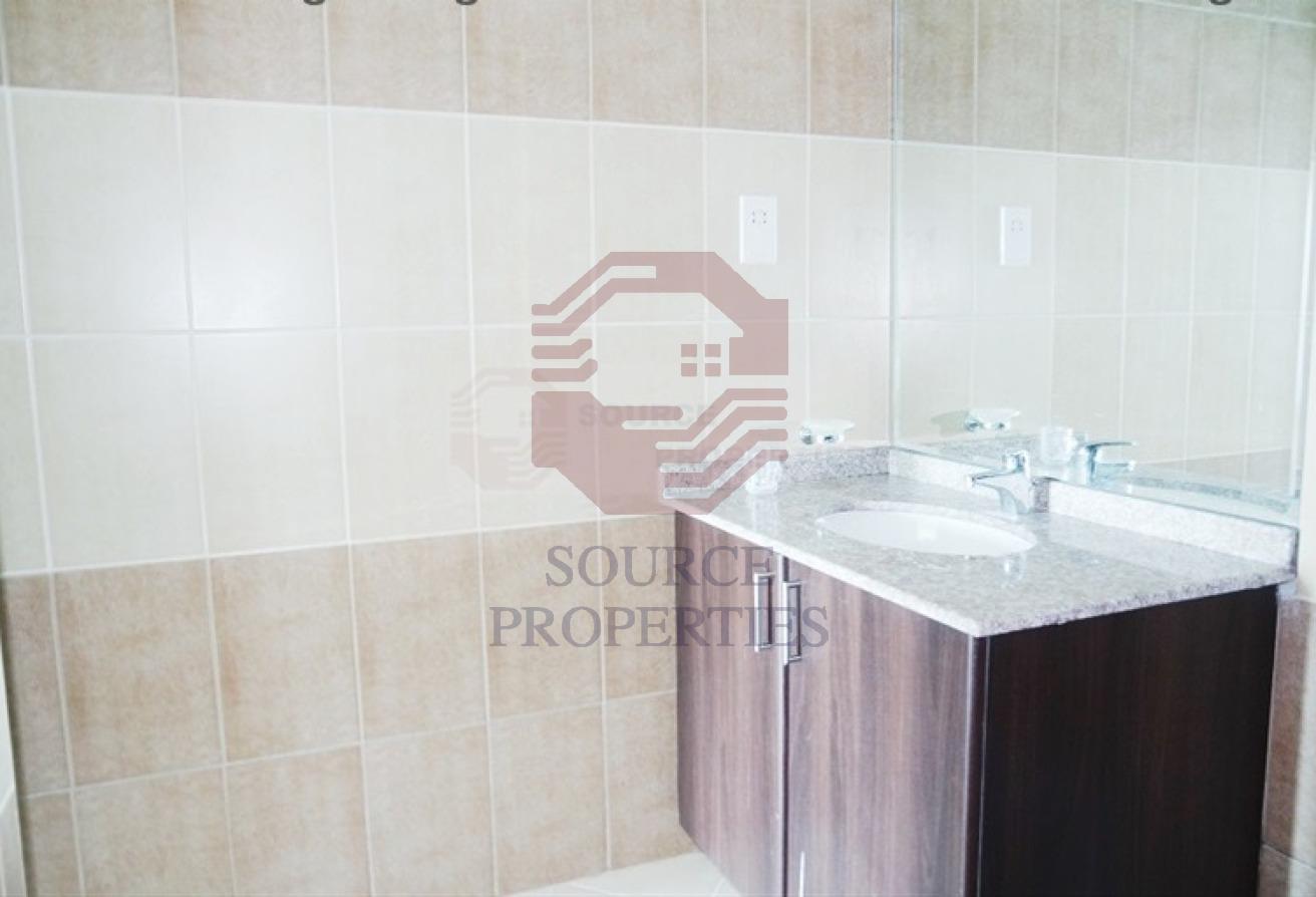 Modern & Spacious 2BR |Churchill Residential Tower photo 14