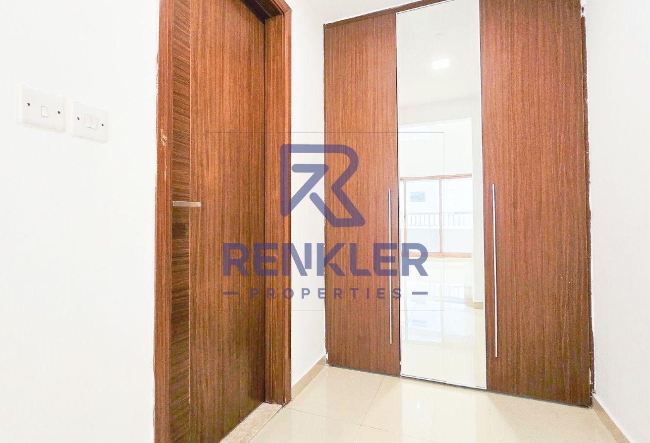 Ready To Move | Spacious Layout | 1BHK + Maid photo 5
