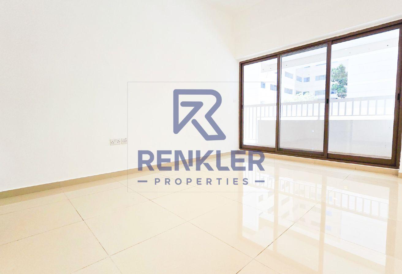 Ready To Move | Spacious Layout | 1BHK + Maid photo 4