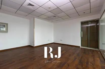 Office Space - Studio - 1 Bathroom for rent in The Citadel Tower - Business Bay - Dubai