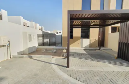 Townhouse - 2 Bedrooms - 4 Bathrooms for rent in Nasma Residence - Al Tai - Sharjah