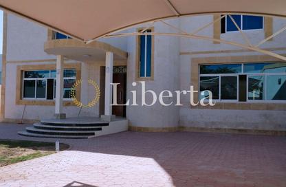 Villa - Studio - 6 Bathrooms for rent in Umm Suqeim 1 Villas - Umm Suqeim 1 - Umm Suqeim - Dubai