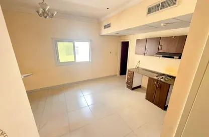 Apartment - Studio - 1 Bathroom for rent in Fire Station Road - Muwaileh - Sharjah