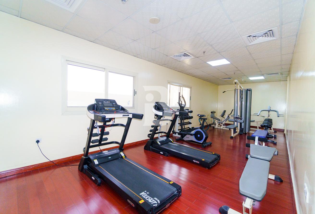 Bright & Spacious | 2 Bed | Next to School photo 11