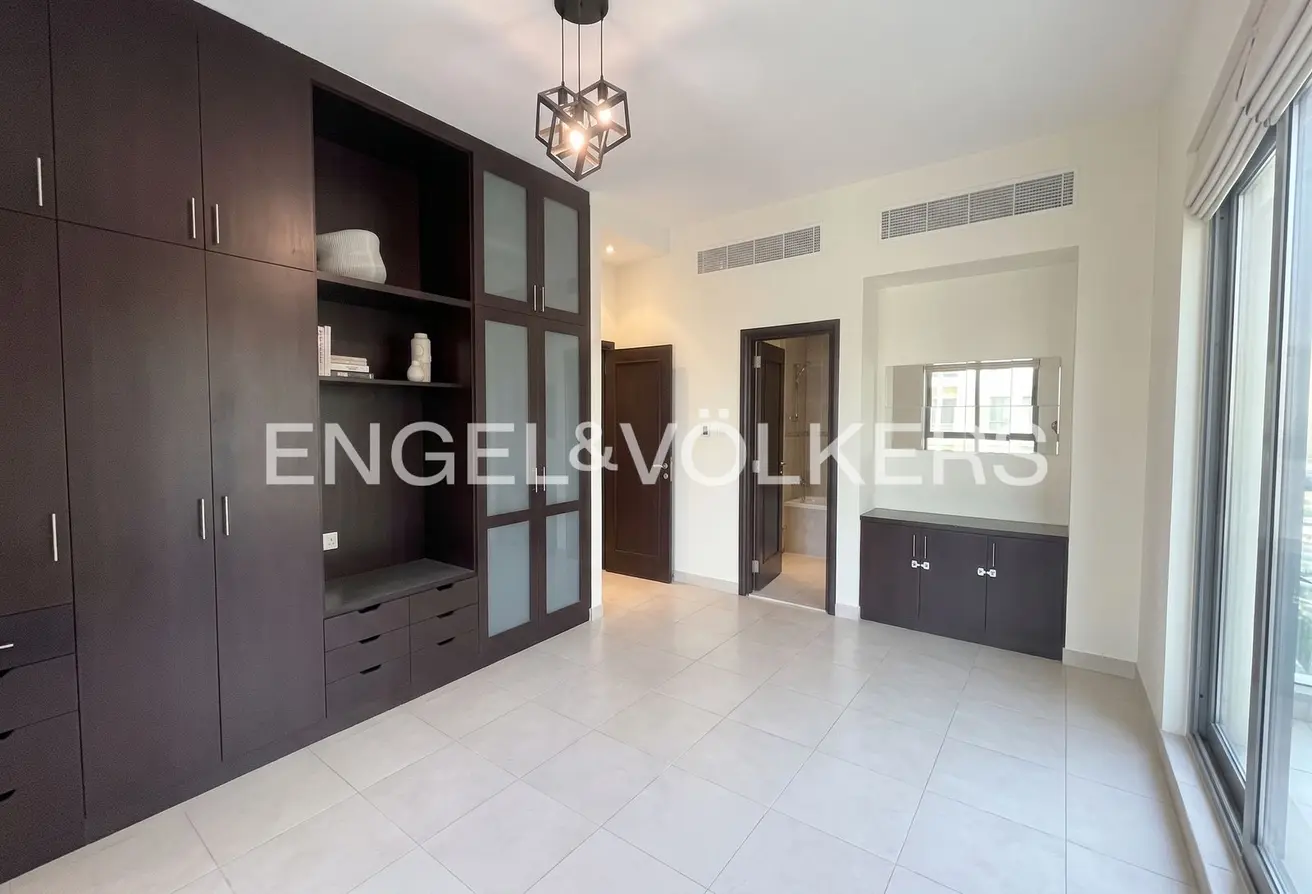 166065375 - Property Main Image