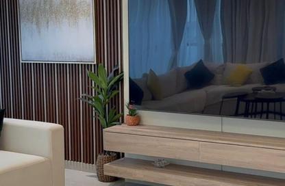 Apartment - 2 Bedrooms - 2 Bathrooms for rent in Corniche Tower - Ajman Corniche Road - Ajman