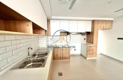 Apartment - 2 - 3 for rent in Alemas - Dubai Investment Park 1 (DIP 1) - Dubai Investment Park (DIP) - Dubai