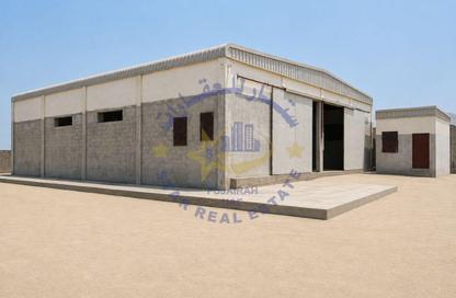 Warehouse - Studio - 2 Bathrooms for sale in Al Hayl - Fujairah