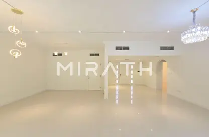 Villa - 4 Bedrooms - 5 Bathrooms for rent in Al Barsha 1 Villas - Al Barsha 1 - Al Barsha - Dubai Villa - 4 Bedrooms - 5 Bathrooms for rent in Al Barsha 1 Villas - Al Barsha 1 - Al Barsha - Dubai