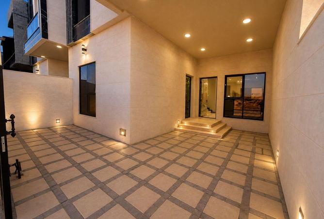 107312180 - Property Image 2
