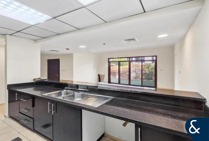 2OxAHb4eR84 - Property Image 3