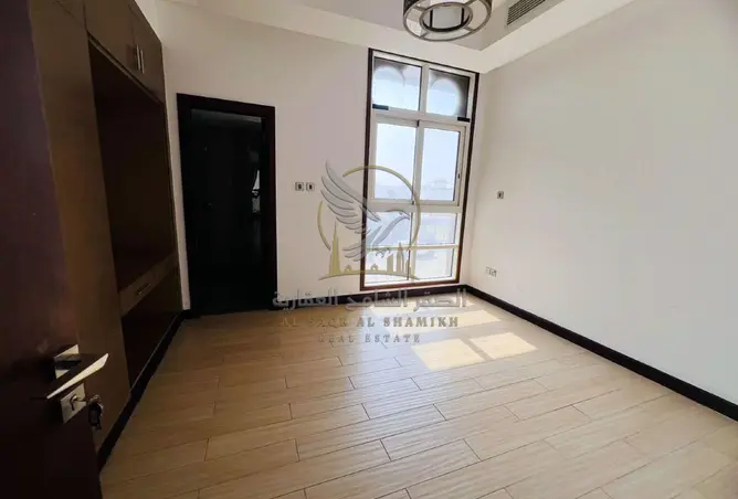 165624203 - Property Image 3