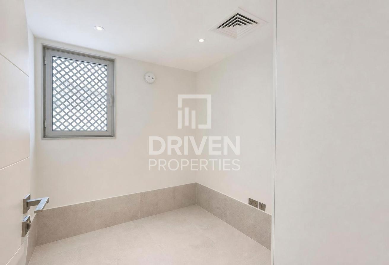 Upgraded Bathrooms | Corner Unit | Swimming Pool photo 17