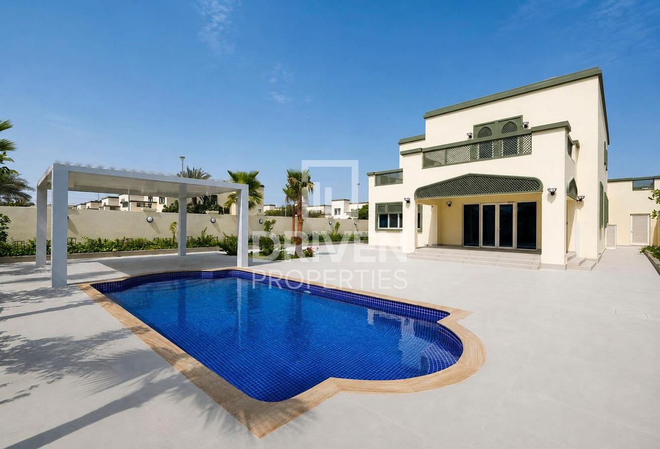 Upgraded Bathrooms | Corner Unit | Swimming Pool photo 27