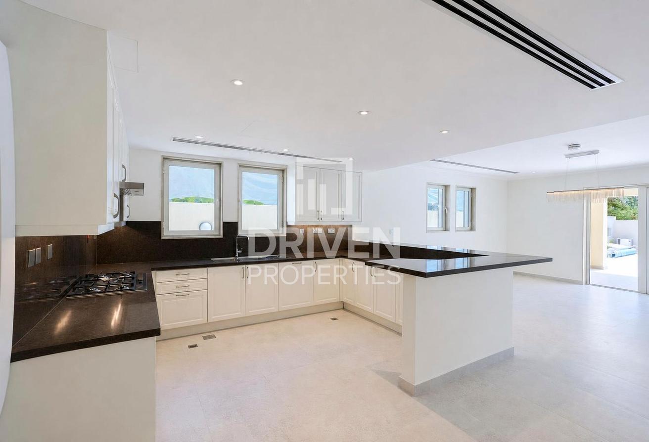 Upgraded Bathrooms | Corner Unit | Swimming Pool photo 15