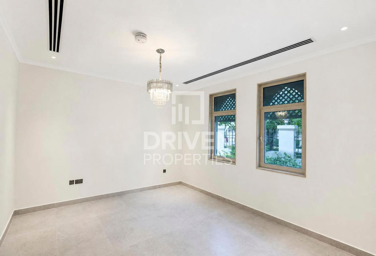 Upgraded Bathrooms | Corner Unit | Swimming Pool photo 3