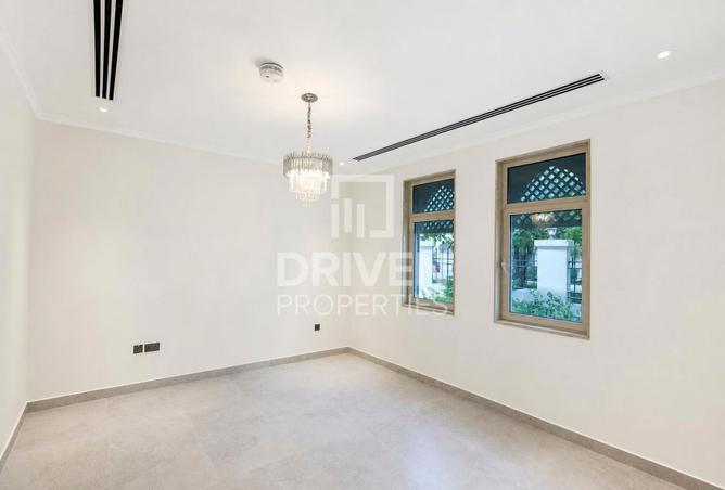 141468203 - Property Image 3