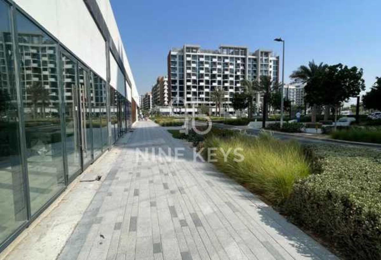 Boulevard Facing | Ready to move | Shell & Core