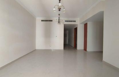 Apartment - 1 Bedroom - 2 Bathrooms for rent in SG Muwaileh Building - Muwaileh - Sharjah