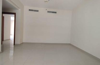 Apartment - 1 Bedroom - 2 Bathrooms for rent in SG Muwaileh Building - Muwaileh - Sharjah