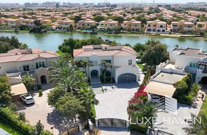 Villa - 5 Bedrooms - 7 Bathrooms for sale in Entertainment Foyer - Oasis Clusters - Jumeirah Islands - Dubai